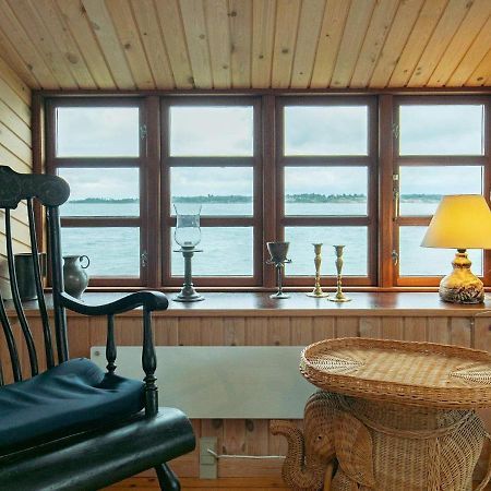 4 Person Holiday Home In Mesinge Extérieur photo