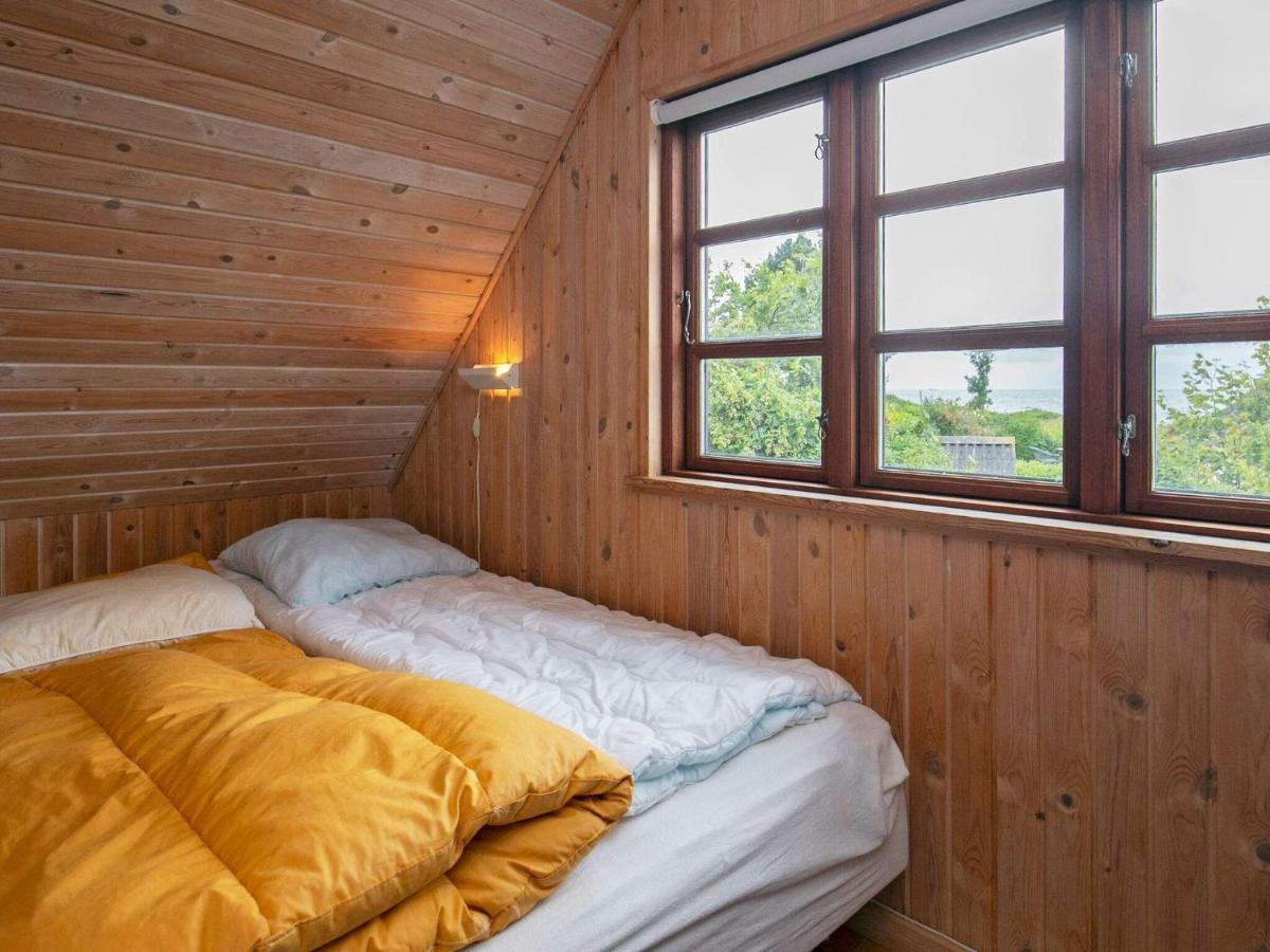 4 Person Holiday Home In Mesinge Extérieur photo