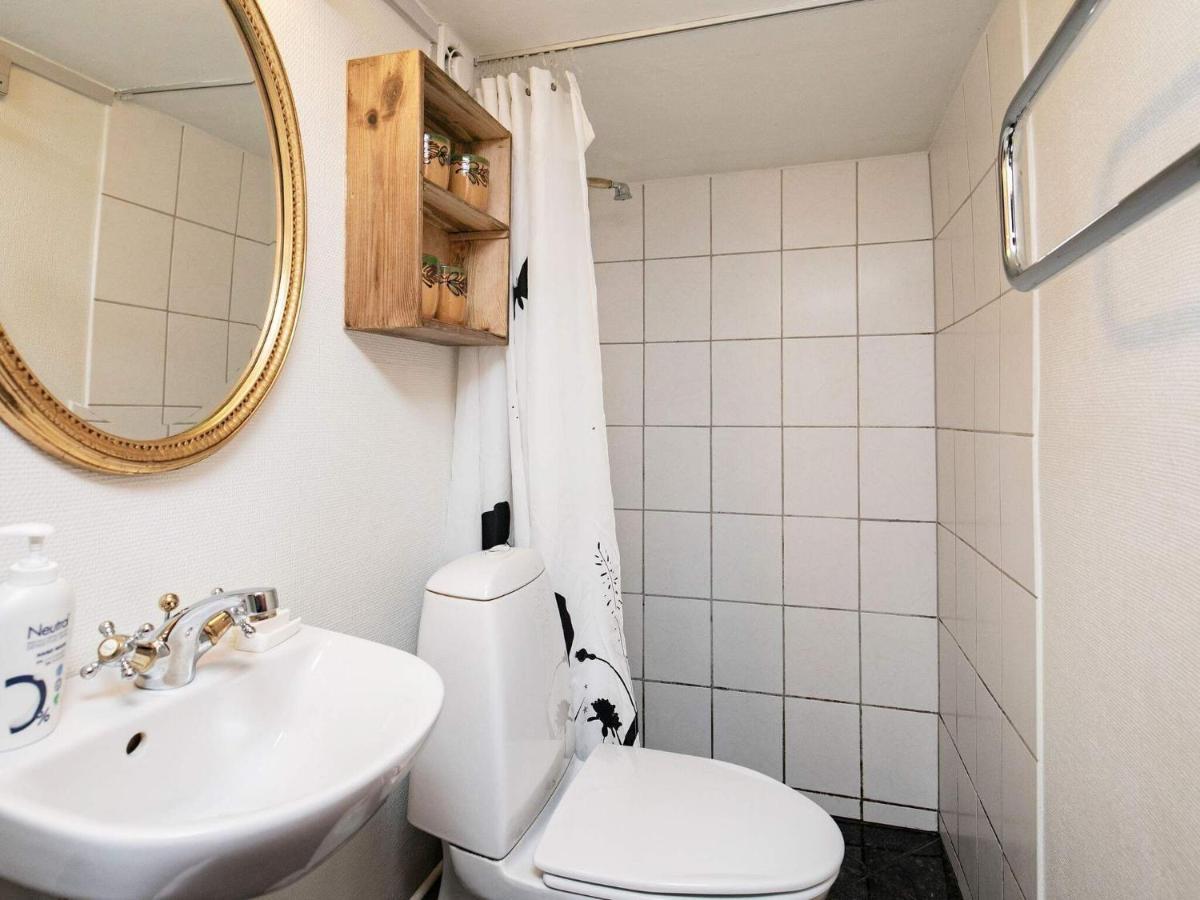 4 Person Holiday Home In Mesinge Extérieur photo